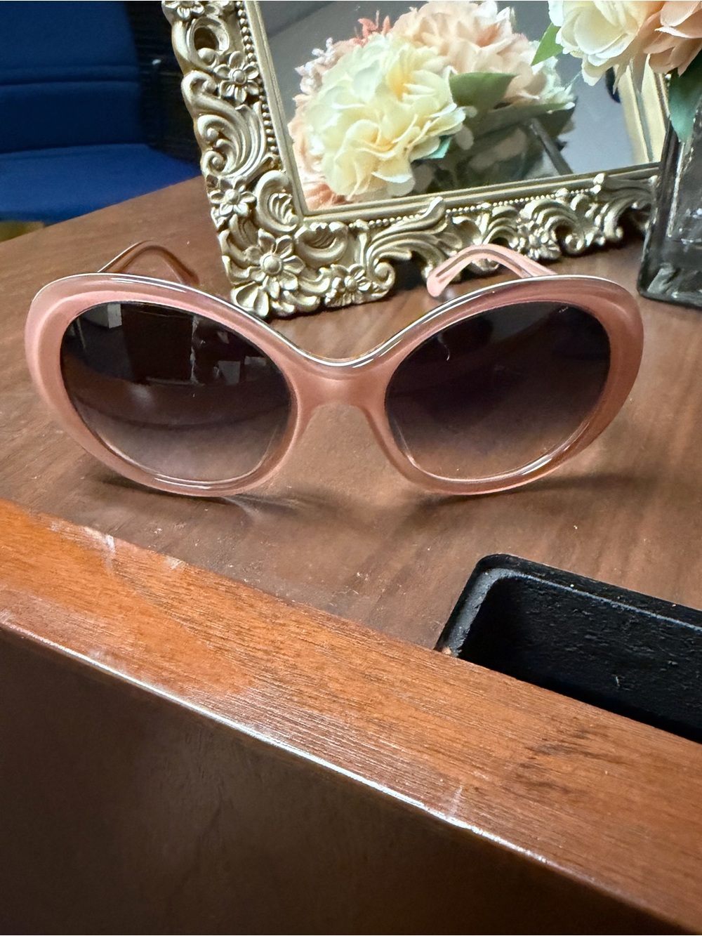 CHANEL Pink Cat Eye Sunglasses